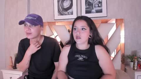 Snapshot of obsession_mine chatting on May 15, 2026, 2:57 pm Sara Help me reach 1000 followers online show from May 15, 2026, 2:57 pm