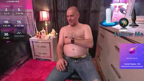 Snapshot of obsidian_stallion chatting on October 1, 2025, 5:41 pm Obsidian stallion online show from October 1, 2025, 5:41 pm