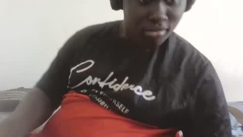Snapshot of obsidianwest chatting on July 14, 2026, 5:18 pm Obsidianwest online show from July 14, 2026, 5:18 pm