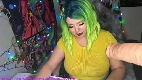 occvlt qveen online show from December 29, 2024, 5:21 am