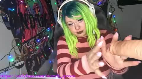 occvlt qveen online show from January 3, 2025, 4:00 am