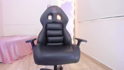 ocean_tay online show from September 20, 2025, 11:33 am