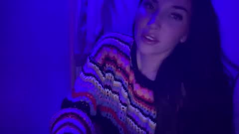 A L A R A  online show from November 10, 2025, 3:16 am