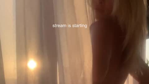 hi im Janasmall boobs big heart  warm pussy  online show from December 16, 2024, 10:45 pm