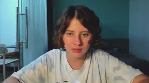 Evie online show from December 10, 2024, 1:55 pm