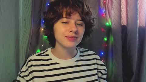 Evie online show from September 26, 2025, 10:41 am