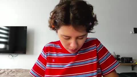 Evie online show from April 3, 2026, 5:38 am