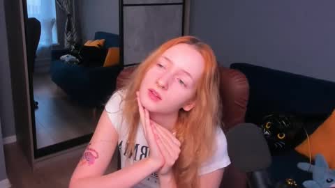 Call me Bee online show from February 11, 2025, 1:51 pm