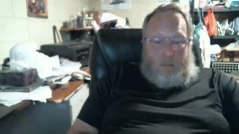 oddobsessions online show from October 17, 2025, 11:40 pm