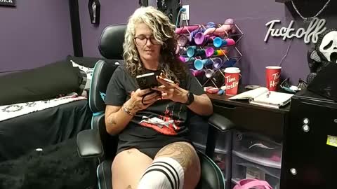 Snapshot of oddywithabody chatting on September 14, 2025, 8:13 am Oddy With A Body online show from September 14, 2025, 8:13 am