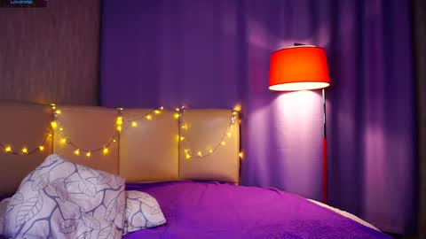 Lucy night Alice and Gven day online show from February 1, 2025, 10:23 pm