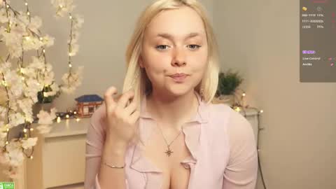 Snapshot of odelynbrower chatting on November 21, 2025, 8:18 pm Alice online show from November 21, 2025, 8:18 pm