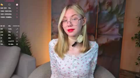 Lynna online show from February 11, 2026, 11:15 am