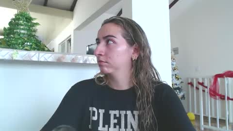 Val online show from December 18, 2024, 5:42 pm