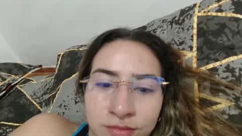 Val online show from October 2, 2025, 3:08 pm