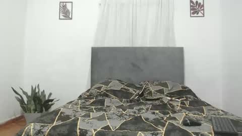 Val online show from October 12, 2025, 5:56 pm