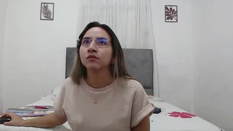 Val online show from February 4, 2026, 2:12 pm