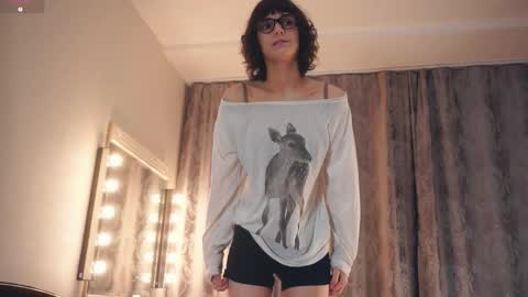 Thea online show from January 9, 2026, 5:43 am