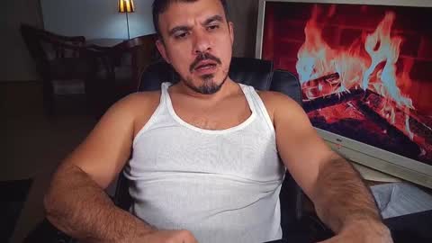 officeman7 online show from February 8, 2025, 5:29 pm