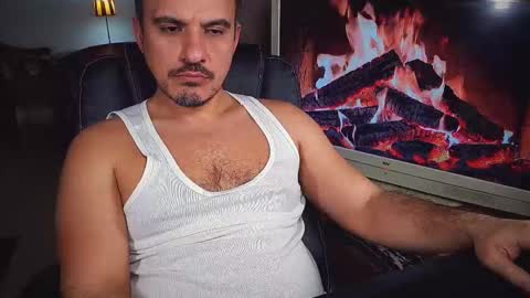 officeman7 online show from February 15, 2025, 5:28 pm