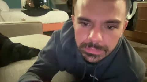 Snapshot of ofthatguy chatting on October 28, 2025, 11:29 pm ofthatguy online show from October 28, 2025, 11:29 pm