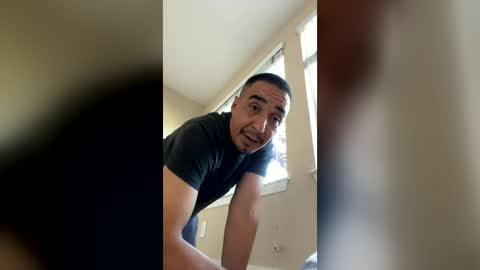 Snapshot of ofuentes chatting on June 23, 2026, 12:41 am ofuentes online show from June 23, 2026, 12:41 am