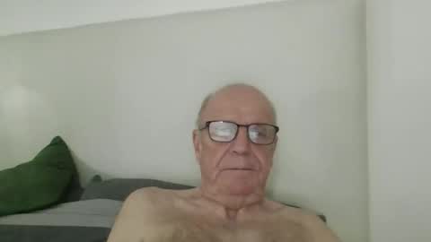 oggi95 online show from November 6, 2025, 3:24 pm