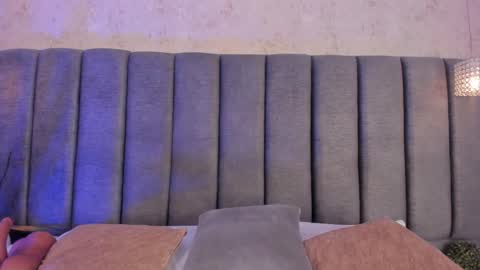 Holly online show from February 6, 2025, 7:51 pm