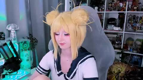 Clementine  Clem  online show from May 10, 2026, 1:05 pm