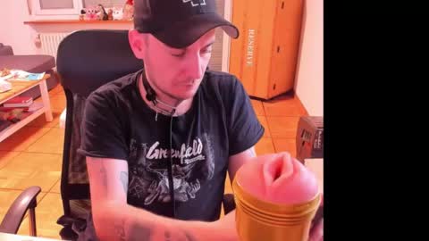 Chris online show from April 13, 2026, 4:01 pm