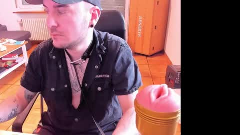 Chris online show from April 20, 2026, 6:16 am