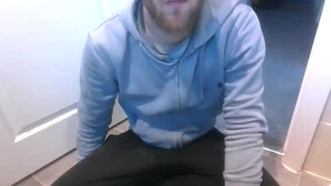 TheDee online show from November 25, 2025, 3:23 pm