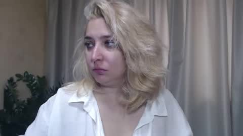 Iren online show from September 27, 2025, 6:51 am