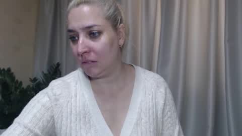 Iren online show from October 4, 2025, 6:11 am