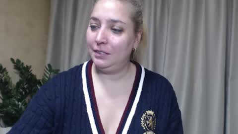 Iren online show from December 15, 2025, 9:13 am