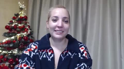 Mari online show from December 21, 2025, 12:12 pm