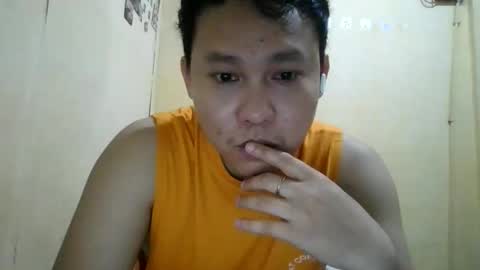 ohyeah006 online show from November 16, 2025, 2:33 pm