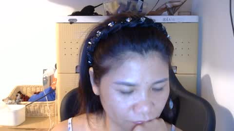 Snapshot of oinjer09 chatting on June 7, 2026, 5:49 pm oinjer09 online show from June 7, 2026, 5:49 pm