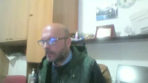 Snapshot of olak21 chatting on November 9, 2025, 3:43 pm olak21 online show from November 9, 2025, 3:43 pm