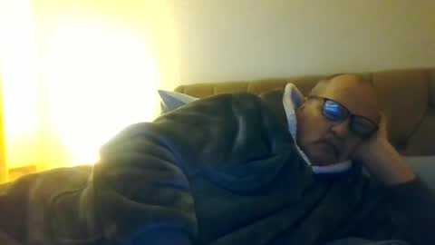 old_fkr online show from December 25, 2024, 3:29 am