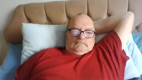 old_fkr online show from December 31, 2024, 9:42 am