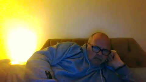 old_fkr online show from January 24, 2025, 3:32 am