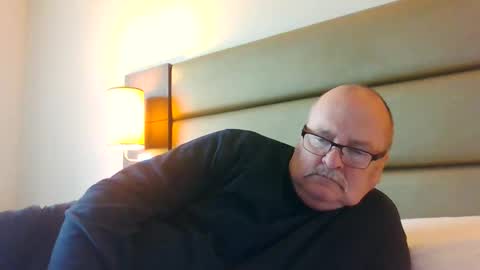 Snapshot of old_fkrr_ chatting on May 3, 2026, 12:55 pm old_fkrr_ online show from May 3, 2026, 12:55 pm