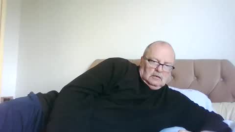 Snapshot of old_fkrr_ chatting on May 11, 2026, 9:48 am old_fkrr_ online show from May 11, 2026, 9:48 am