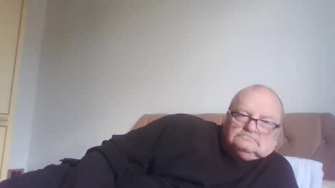 Snapshot of old_fkrr_ chatting on May 15, 2026, 3:41 pm old_fkrr_ online show from May 15, 2026, 3:41 pm