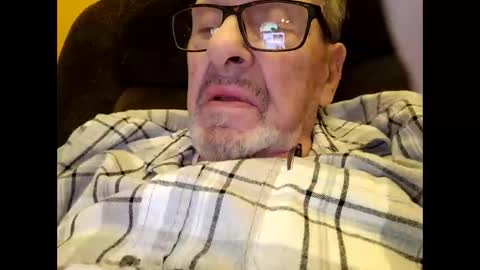 oldaddy2 online show from October 29, 2025, 4:37 am