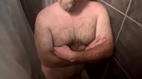 oldbones2 online show from October 13, 2025, 12:43 am