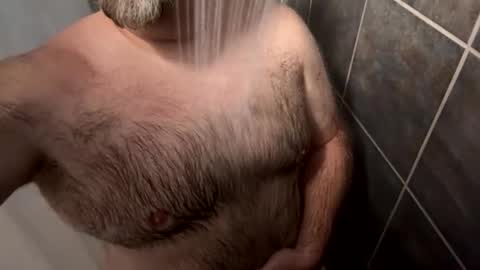 oldbones2 online show from October 20, 2025, 1:28 am