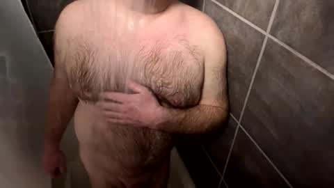 oldbones2 online show from December 15, 2025, 12:37 am