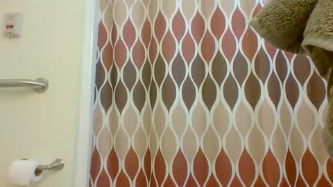 oldbuttsexy online show from April 18, 2026, 8:42 pm